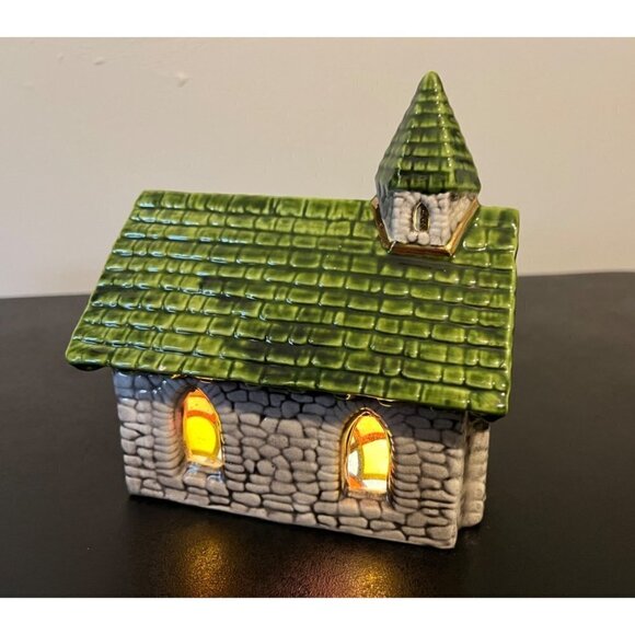 Vintage Ceramic Light Up Church Chapel Hand Painted Stained Glass 6.5" Tall - Picture 10 of 16